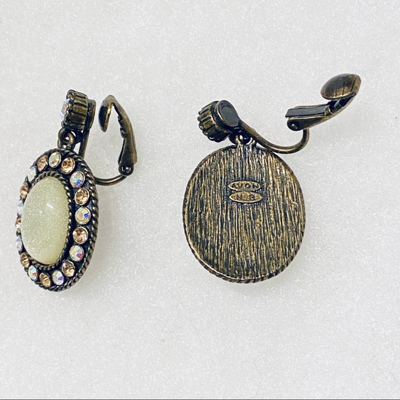 Oval Clip On Earrings Opal-like Stone from Avon - Picture 9 of 9